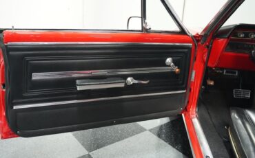 Unknown-Chevelle-1966-Red-Black-35