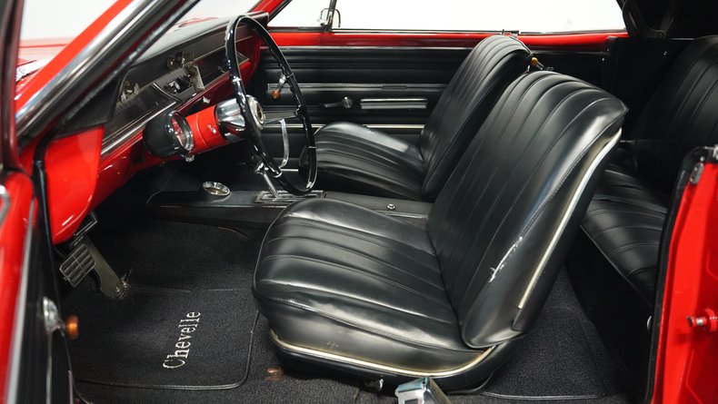 Unknown-Chevelle-1966-Red-Black-36