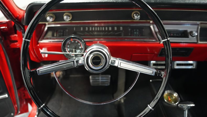 Unknown-Chevelle-1966-Red-Black-37