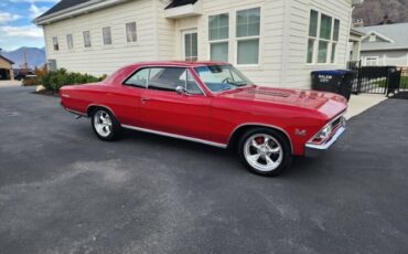 Unknown-Chevelle-1966-Red-Black