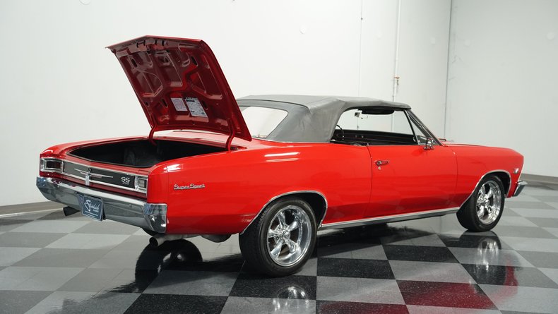 Unknown-Chevelle-1966-Red-Black-4