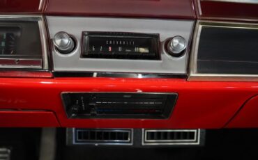 Unknown-Chevelle-1966-Red-Black-40