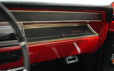 Unknown-Chevelle-1966-Red-Black-42
