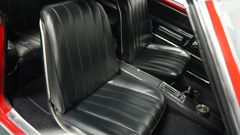 Unknown-Chevelle-1966-Red-Black-46