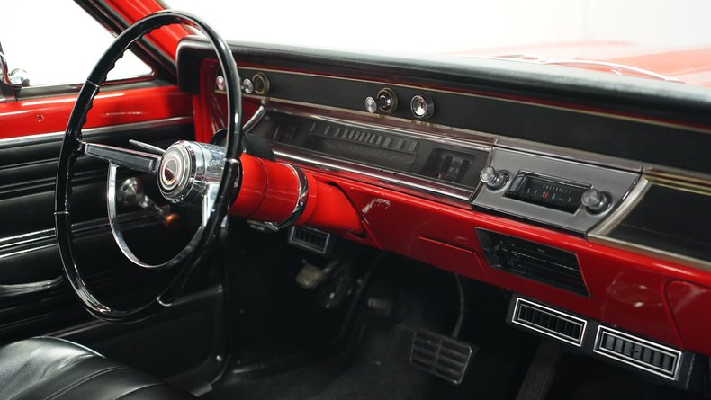 Unknown-Chevelle-1966-Red-Black-49