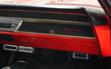 Unknown-Chevelle-1966-Red-Black-5