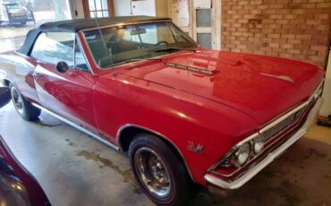 Unknown-Chevelle-1966-Red-Black-6