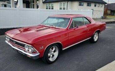 Unknown-Chevelle-1966-Red-Black-6