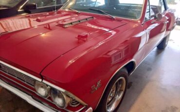 Unknown-Chevelle-1966-Red-Black-7