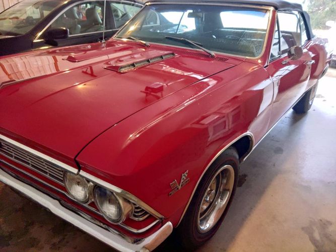 Unknown-Chevelle-1966-Red-Black-7