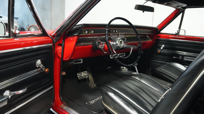 Unknown-Chevelle-1966-Red-Black-9