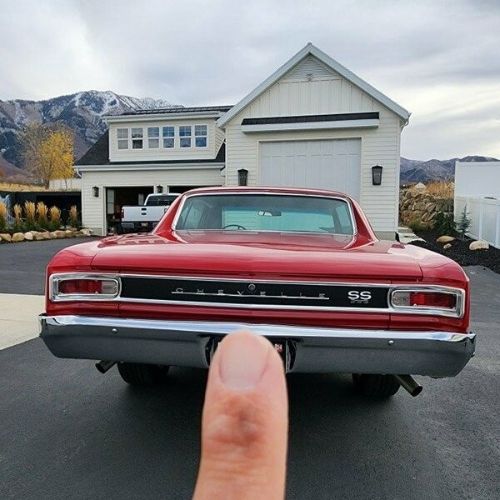 Unknown-Chevelle-1966-Red-Black-9