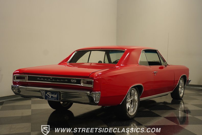 Unknown-Chevelle-1966-Regal-Red-Black-11