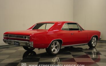 Unknown-Chevelle-1966-Regal-Red-Black-12