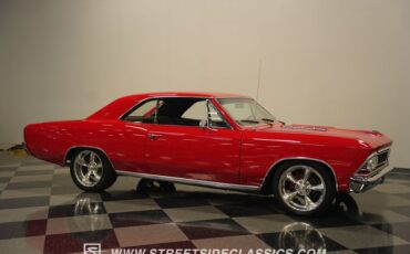 Unknown-Chevelle-1966-Regal-Red-Black-15