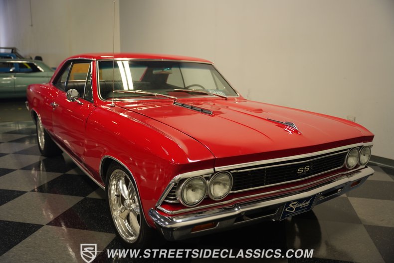 Unknown-Chevelle-1966-Regal-Red-Black-17
