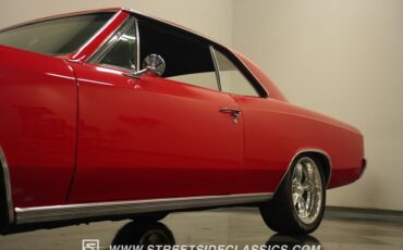 Unknown-Chevelle-1966-Regal-Red-Black-21