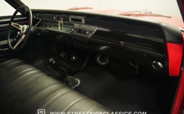 Unknown-Chevelle-1966-Regal-Red-Black-46