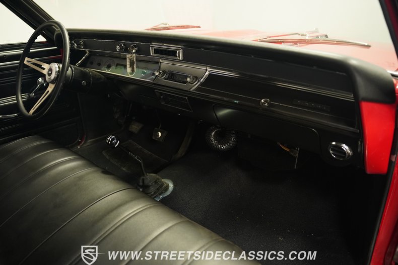 Unknown-Chevelle-1966-Regal-Red-Black-46
