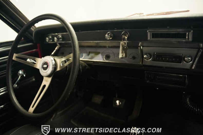 Unknown-Chevelle-1966-Regal-Red-Black-47