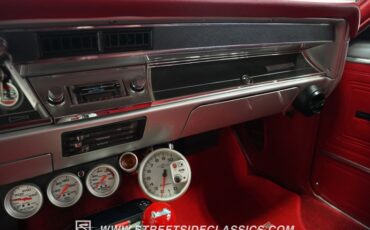 Unknown-Chevelle-1966-Titanium-Silver-Red-12