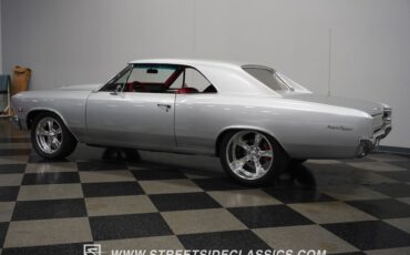 Unknown-Chevelle-1966-Titanium-Silver-Red-14