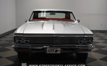 Unknown-Chevelle-1966-Titanium-Silver-Red-21