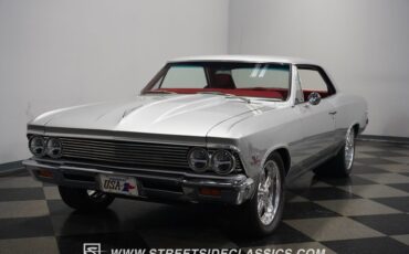 Unknown-Chevelle-1966-Titanium-Silver-Red-22