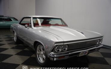 Unknown-Chevelle-1966-Titanium-Silver-Red-27