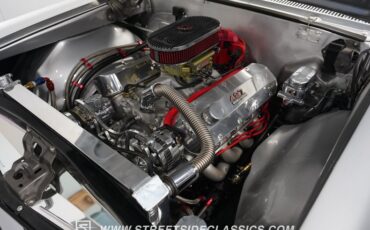 Unknown-Chevelle-1966-Titanium-Silver-Red-28