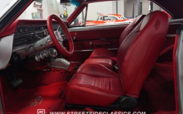 Unknown-Chevelle-1966-Titanium-Silver-Red-29