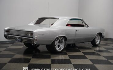 Unknown-Chevelle-1966-Titanium-Silver-Red-3