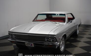 Unknown-Chevelle-1966-Titanium-Silver-Red-30