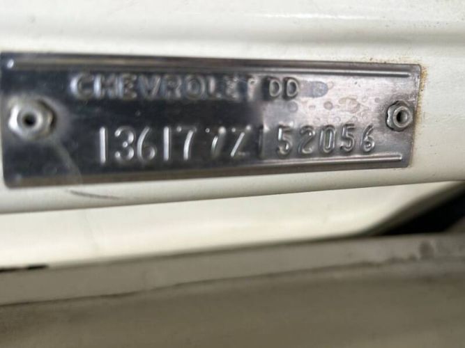 Unknown-Chevelle-1967-Beige-off-White-1
