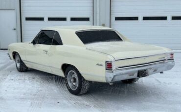 Unknown-Chevelle-1967-Beige-off-White-10