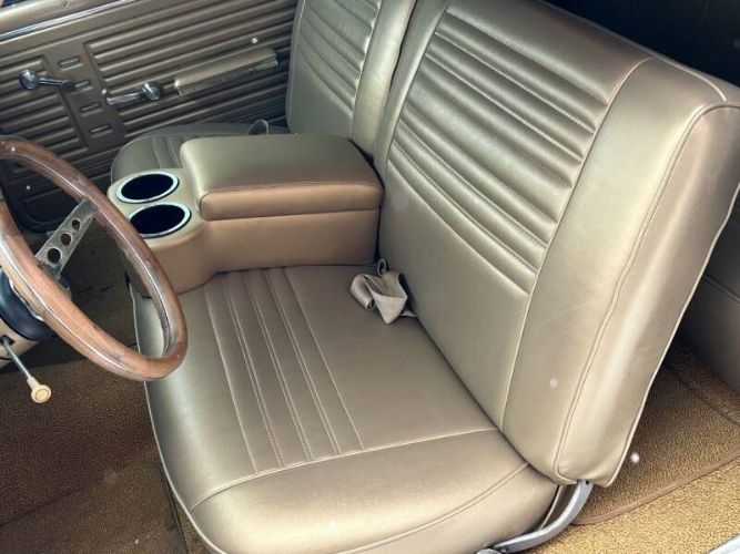 Unknown-Chevelle-1967-Beige-off-White-9