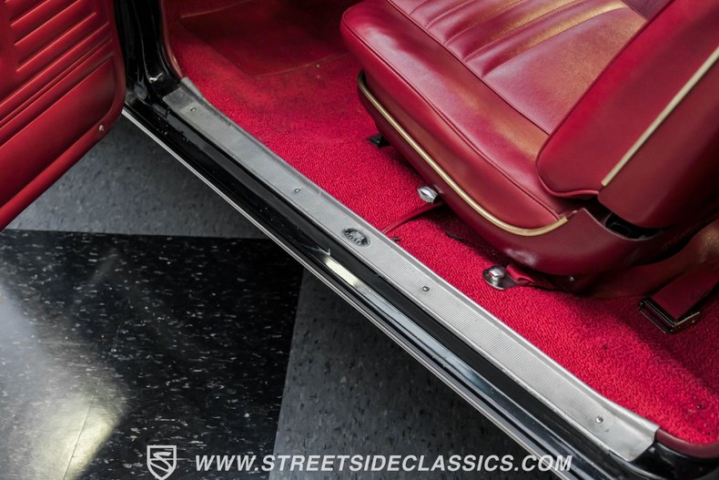 Unknown-Chevelle-1967-Black-Red-10