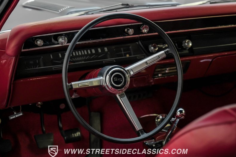 Unknown-Chevelle-1967-Black-Red-12