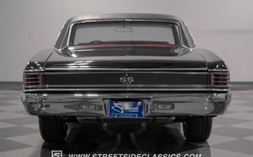 Unknown-Chevelle-1967-Black-Red-13