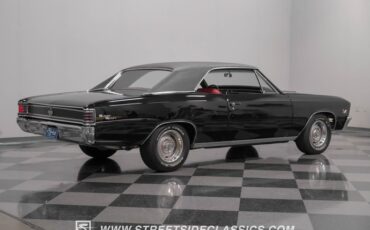 Unknown-Chevelle-1967-Black-Red-14