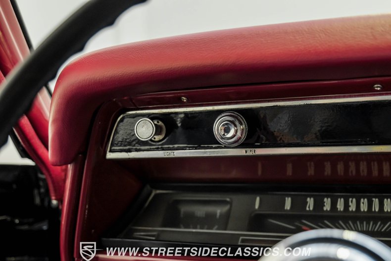 Unknown-Chevelle-1967-Black-Red-15