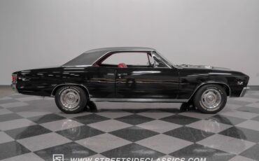 Unknown-Chevelle-1967-Black-Red-15