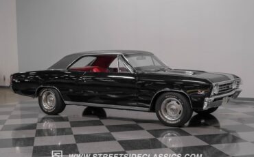 Unknown-Chevelle-1967-Black-Red-16