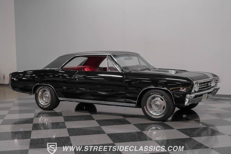 Unknown-Chevelle-1967-Black-Red-16