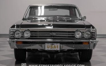 Unknown-Chevelle-1967-Black-Red-18