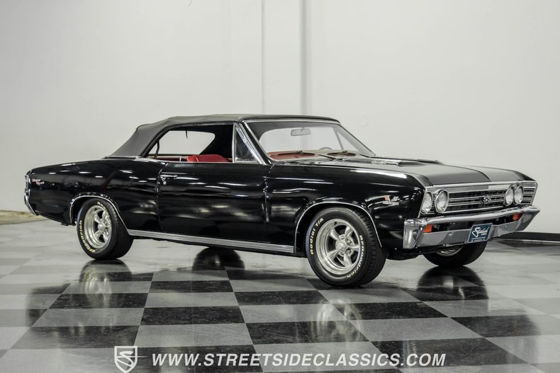 Unknown-Chevelle-1967-Black-Red-19