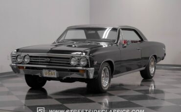 Unknown-Chevelle-1967-Black-Red-19