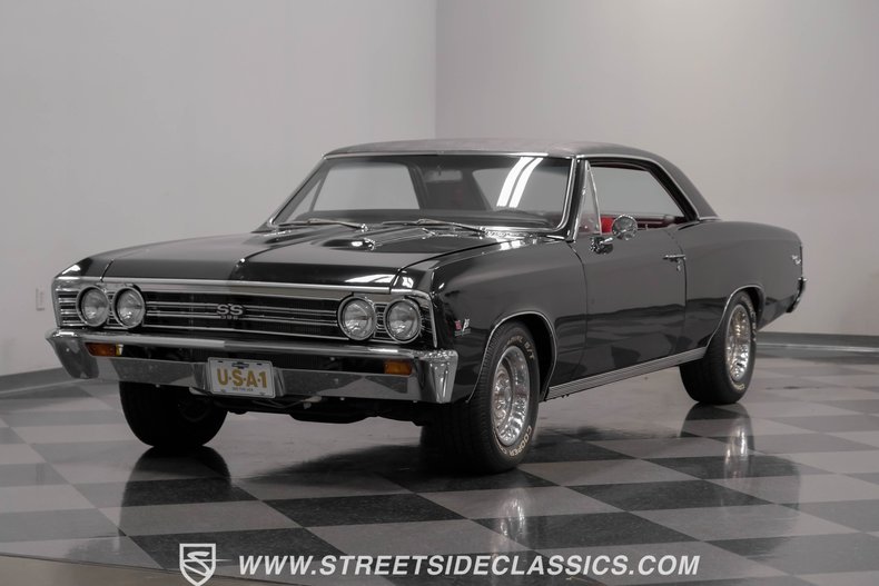 Unknown-Chevelle-1967-Black-Red-19