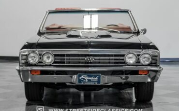 Unknown-Chevelle-1967-Black-Red-21