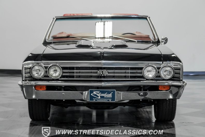 Unknown-Chevelle-1967-Black-Red-21